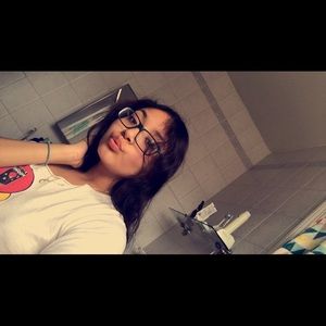 Meet your Posher, Dayannara